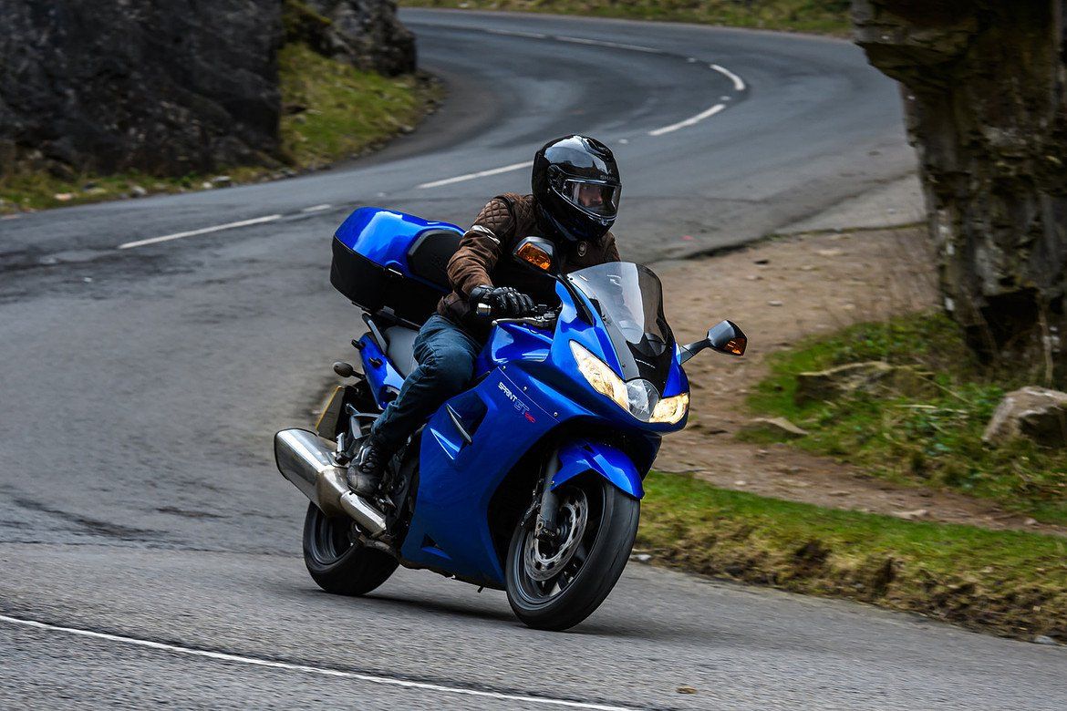 Riding my Sprint GT through Cheddar Gorge